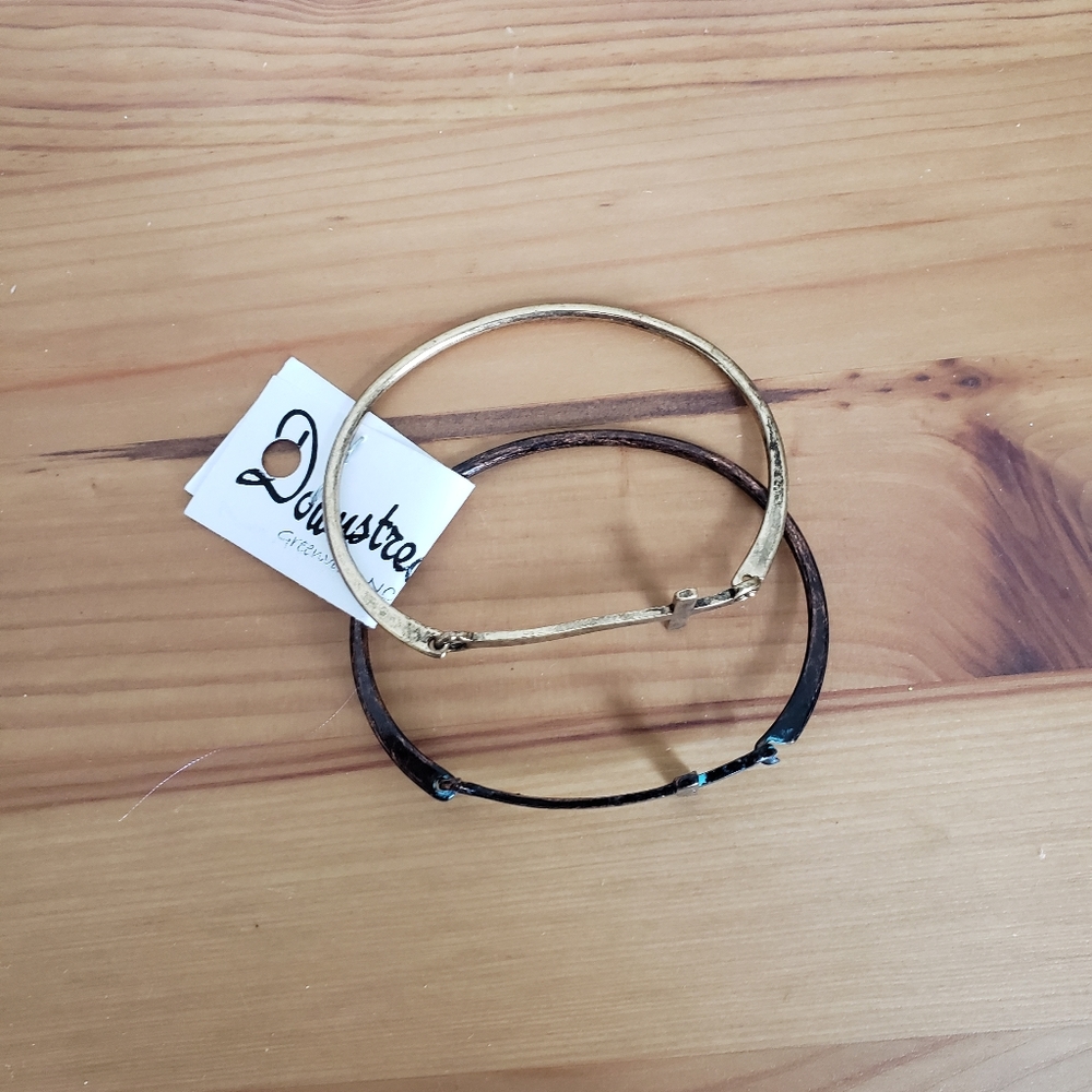 Cross bracelets - Picture 2 of 2